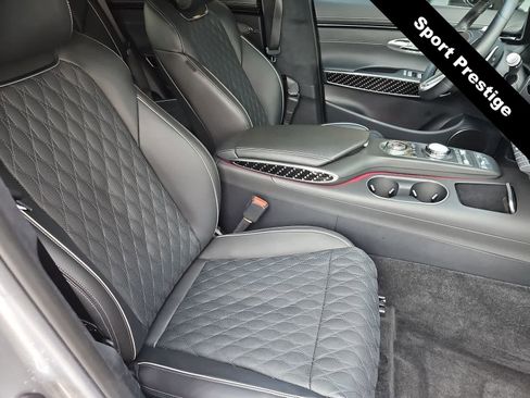 Used 2025 Genesis GV70 3.5T Sport w/ Sport Prestige Package image 18