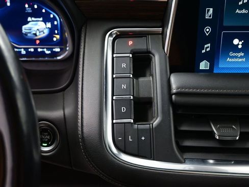 Used 2022 Chevrolet Tahoe High Country w/ Premium Package 2 AWD/4WD image 27