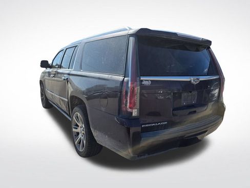 Used 2017 Cadillac Escalade ESV Premium Luxury AWD/4WD image 7