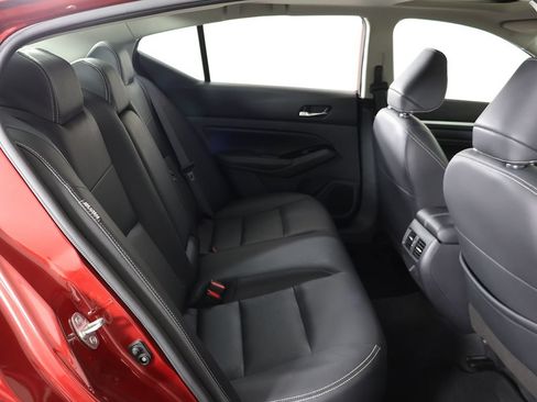 Used 2023 Nissan Altima 2.5 SL FWD image 37