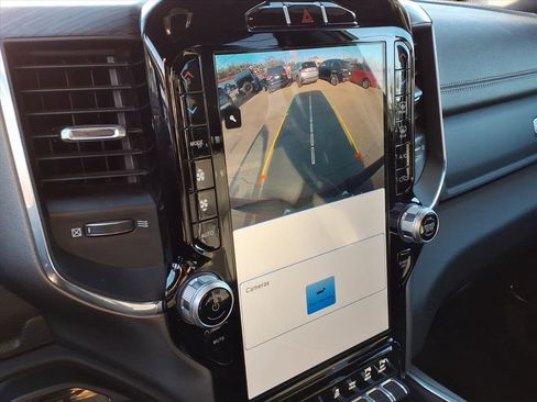 Used 2024 RAM 1500 Laramie image 26