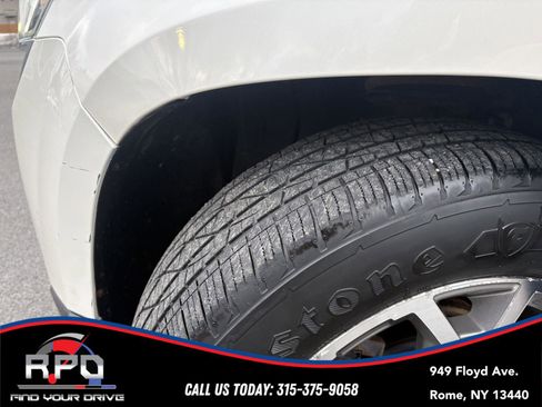 Used 2015 GMC Acadia SLT image 11