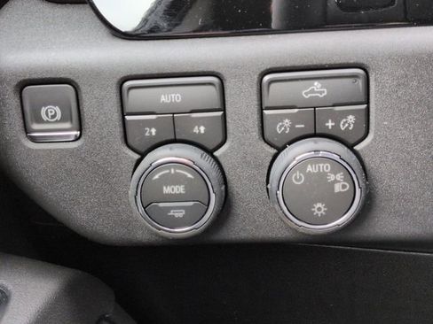 New 2026 Chevrolet Silverado 1500 LT image 19