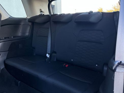 Used 2025 Nissan Pathfinder SV image 13