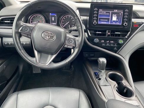 Used 2023 Toyota Camry SE image 7