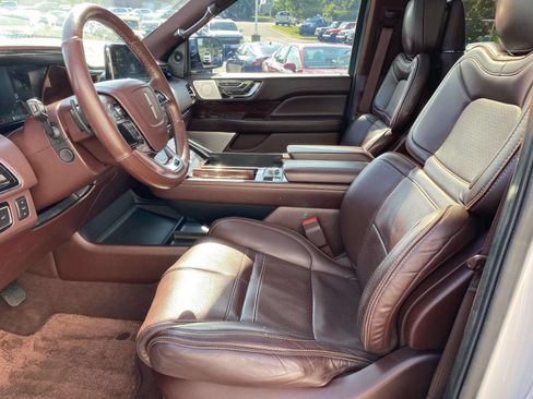 Used 2019 Lincoln Navigator L Black Label w/ Cargo Package AWD/4WD image 18