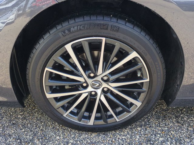 Certified 2024 Lexus ES 350 w/ Premium Package FWD image 11