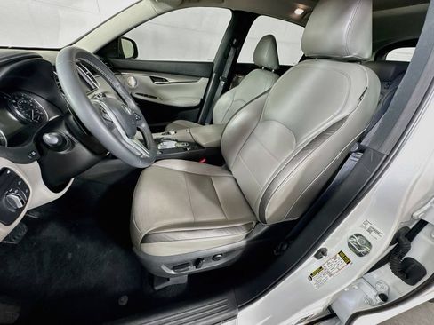 Certified 2023 INFINITI QX50 Luxe FWD image 28