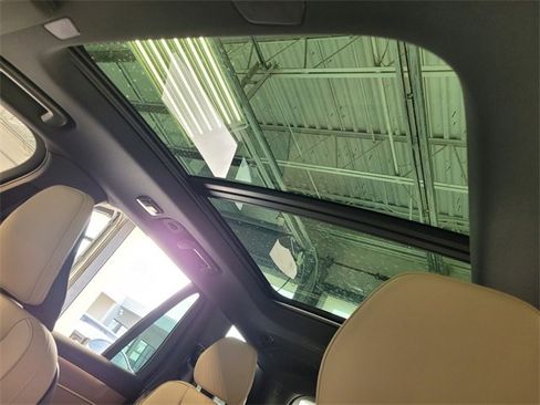 New 2026 Volvo XC90 B5 Plus w/ Protection Package Premier image 8