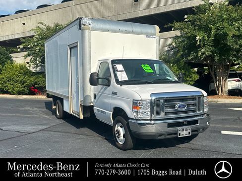 Used 2019 Ford E-450 and Econoline 450 Super Duty w/ Power Windows & Locks Group RWD image 1