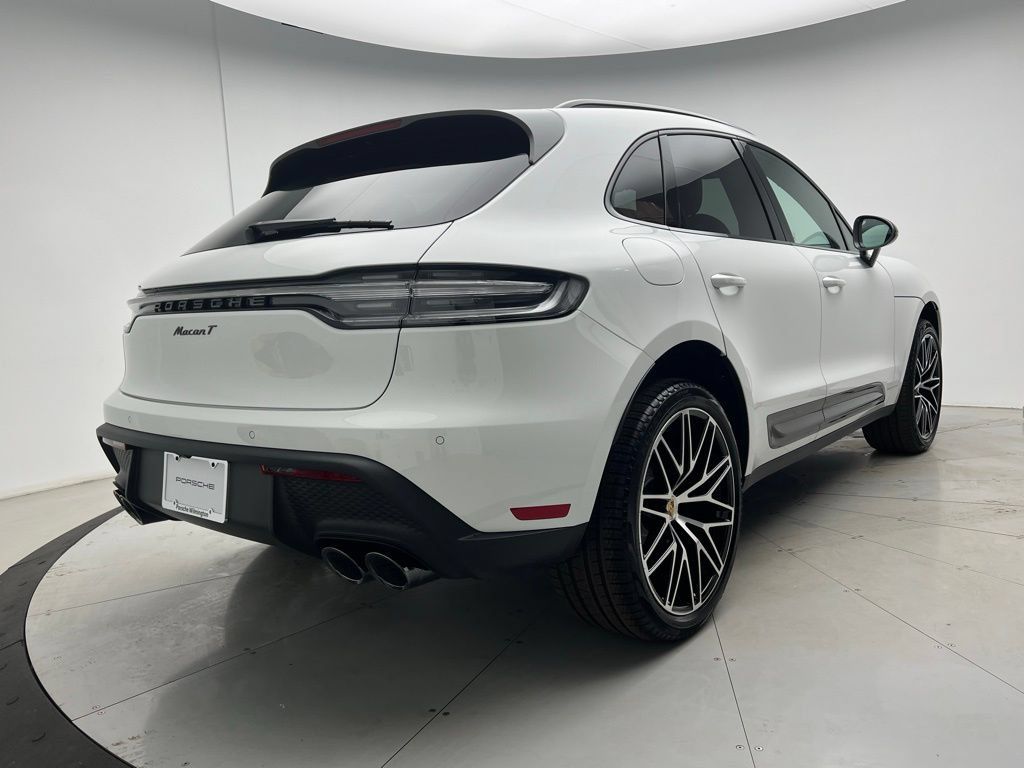 Used 2026 Porsche Macan AWD/4WD image 22