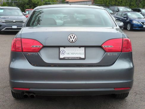 Used 2013 Volkswagen Jetta SE image 4