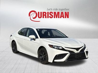 Used 2023 Toyota Camry SE