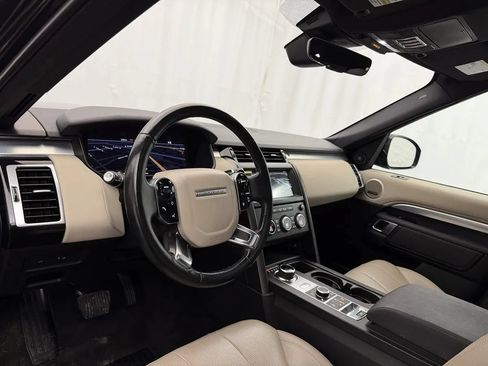 Used 2020 Land Rover Discovery Landmark AWD/4WD image 8