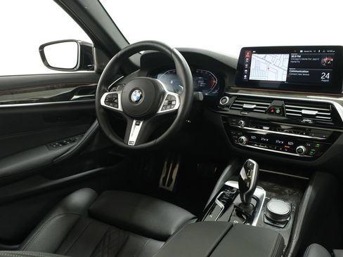 Used 2023 BMW 540i xDrive w/ M Sport Package AWD/4WD image 10