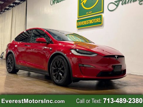Used 2023 Tesla Model X image 1