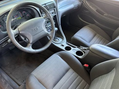 Used 2001 Ford Mustang GT RWD image 10