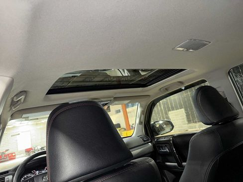 Used 2023 Toyota 4Runner TRD Off-Road Premium w/ Moonroof Package AWD/4WD image 23