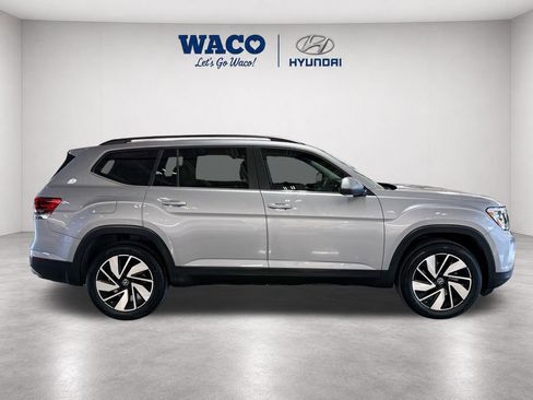 Used 2024 Volkswagen Atlas SE FWD image 9