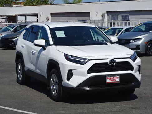 Used 2023 Toyota RAV4 LE FWD image 2