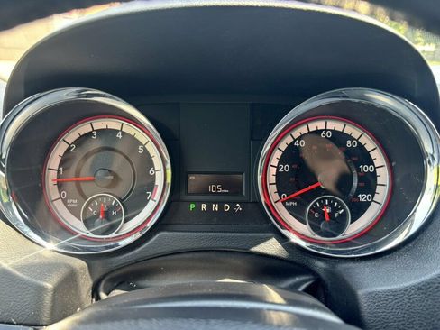 Used 2019 Dodge Grand Caravan SXT FWD image 31