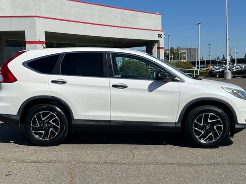 Used 2016 Honda CR-V SE image 6
