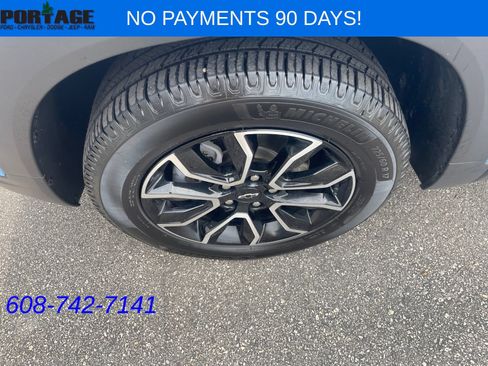 Used 2024 Chevrolet TrailBlazer ACTIV w/ Convenience Package AWD/4WD image 9