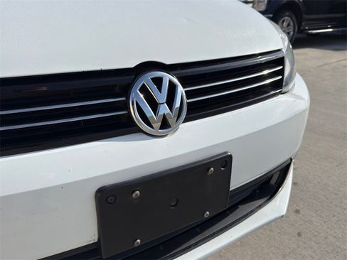 Used 2014 Volkswagen Jetta SE image 5