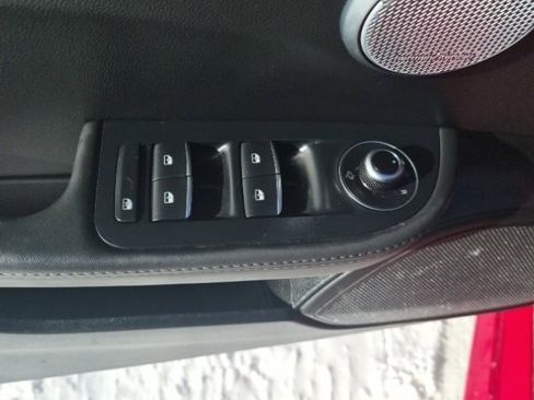 Used 2024 Alfa Romeo Giulia Veloce image 13