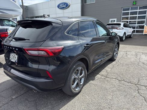 Used 2023 Ford Escape ST-Line w/ Tech Pack #1 image 4