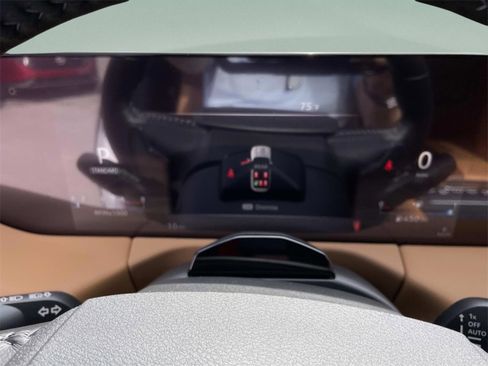 New 2026 Nissan Armada SL w/ Captain's Chari Seat Package image 19