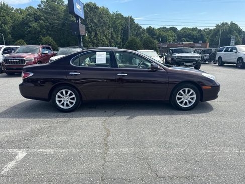 Used 2002 Lexus ES 330 FWD image 6