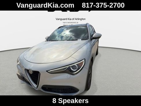 Used 2022 Alfa Romeo Stelvio AWD image 4