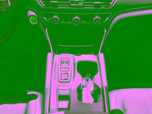 Used 2021 Honda Accord Touring image 19