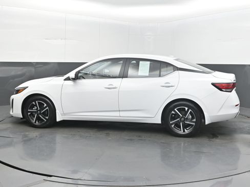 Certified 2025 Nissan Sentra SV w/ All-Weather Package FWD image 5