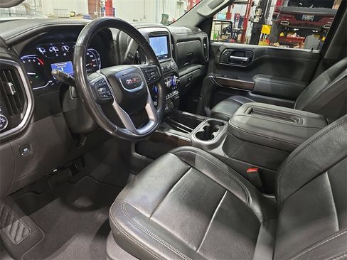 Used 2019 GMC Sierra 1500 SLT image 17
