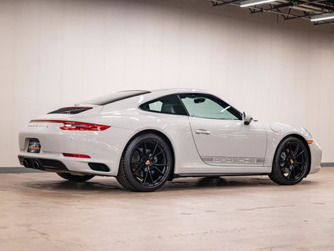 Used 2019 Porsche 911 Carrera 4 AWD/4WD image 39