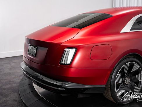 Used 2024 Rolls-Royce Spectre w/ Spectre Launch Package image 19