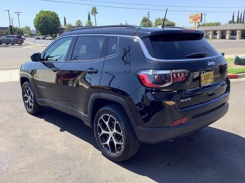 Used 2024 Jeep Compass Limited image 20