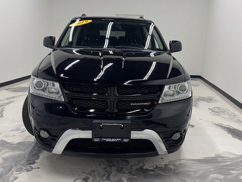 Used 2019 Dodge Journey Crossroad AWD/4WD image 3