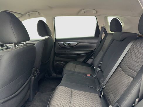 Used 2020 Nissan Rogue S w/ Special Edition Package FWD image 35