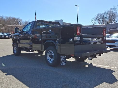 New 2025 Ford F350 XL w/ XL Chrome Package image 3