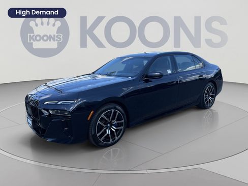 Used 2024 BMW 760i xDrive w/ Premium Package 2 AWD/4WD image 1