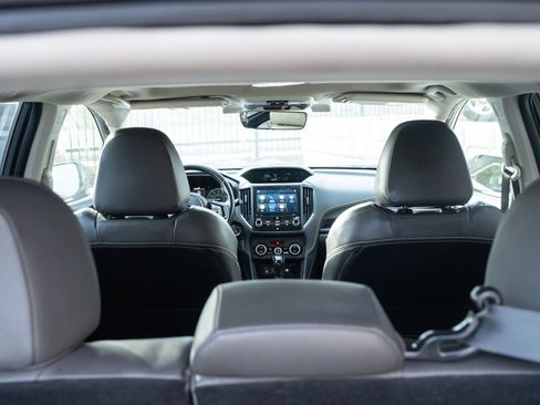 Used 2022 Subaru Crosstrek 2.5i Sport w/ Moonroof Package image 19