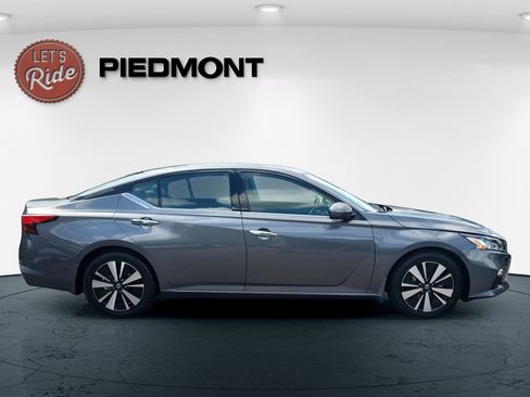Used 2021 Nissan Altima 2.5 SL FWD image 4