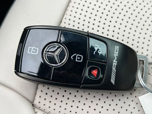 Used 2025 Mercedes-Benz GLS 63 AMG 4MATIC image 43