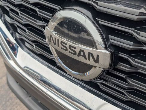 Used 2021 Nissan Rogue S image 10