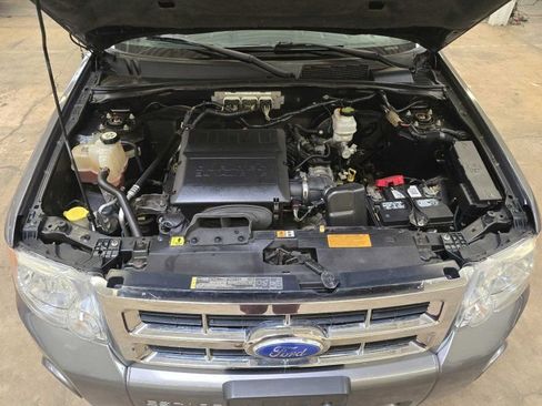 Used 2012 Ford Escape XLT FWD image 11