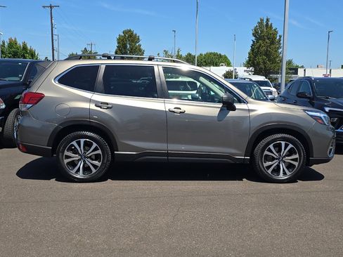 Used 2021 Subaru Forester Limited AWD/4WD image 3