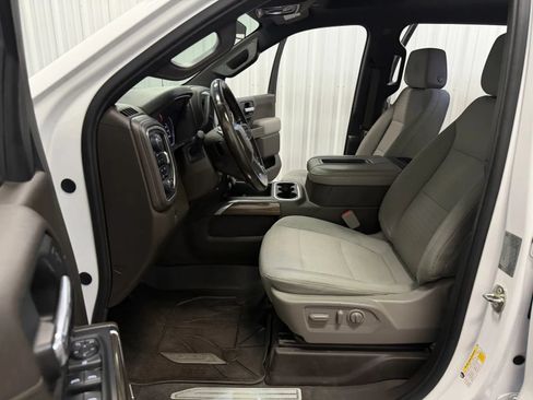Used 2019 Chevrolet Silverado 1500 LT Trail Boss AWD/4WD image 28